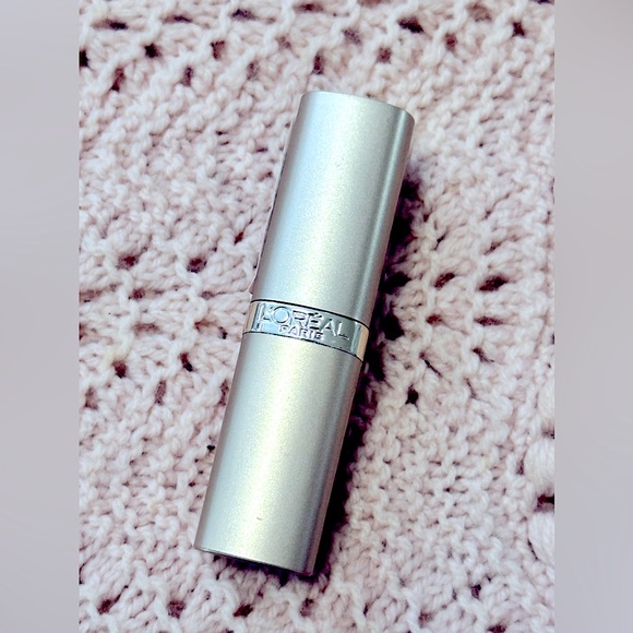 NEW:L'Oreal Paris Colour Riche Satin Moisturizing Lipstick #843 “Toasted Almond” - Picture 7 of 15